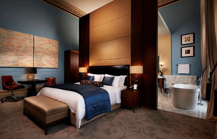 Go deluxe and sleep like a king! © St. Pancras Renaissance Hotel London