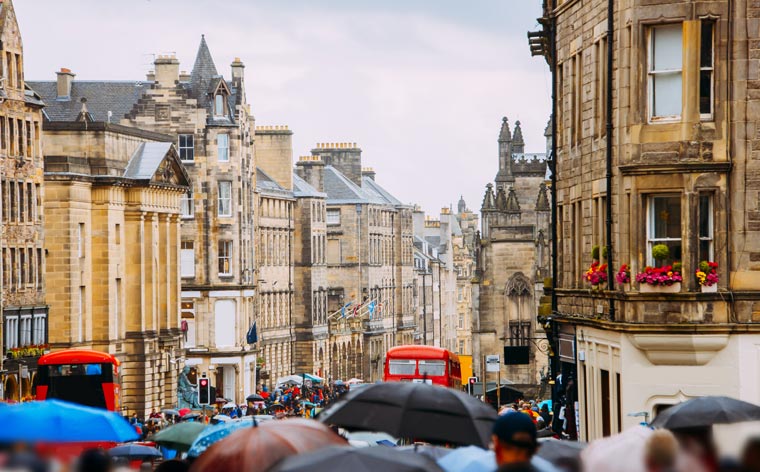 What to see and do during your first time in Edinburgh