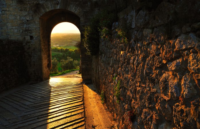 The picture-perfect medieval town of Monteriggioni