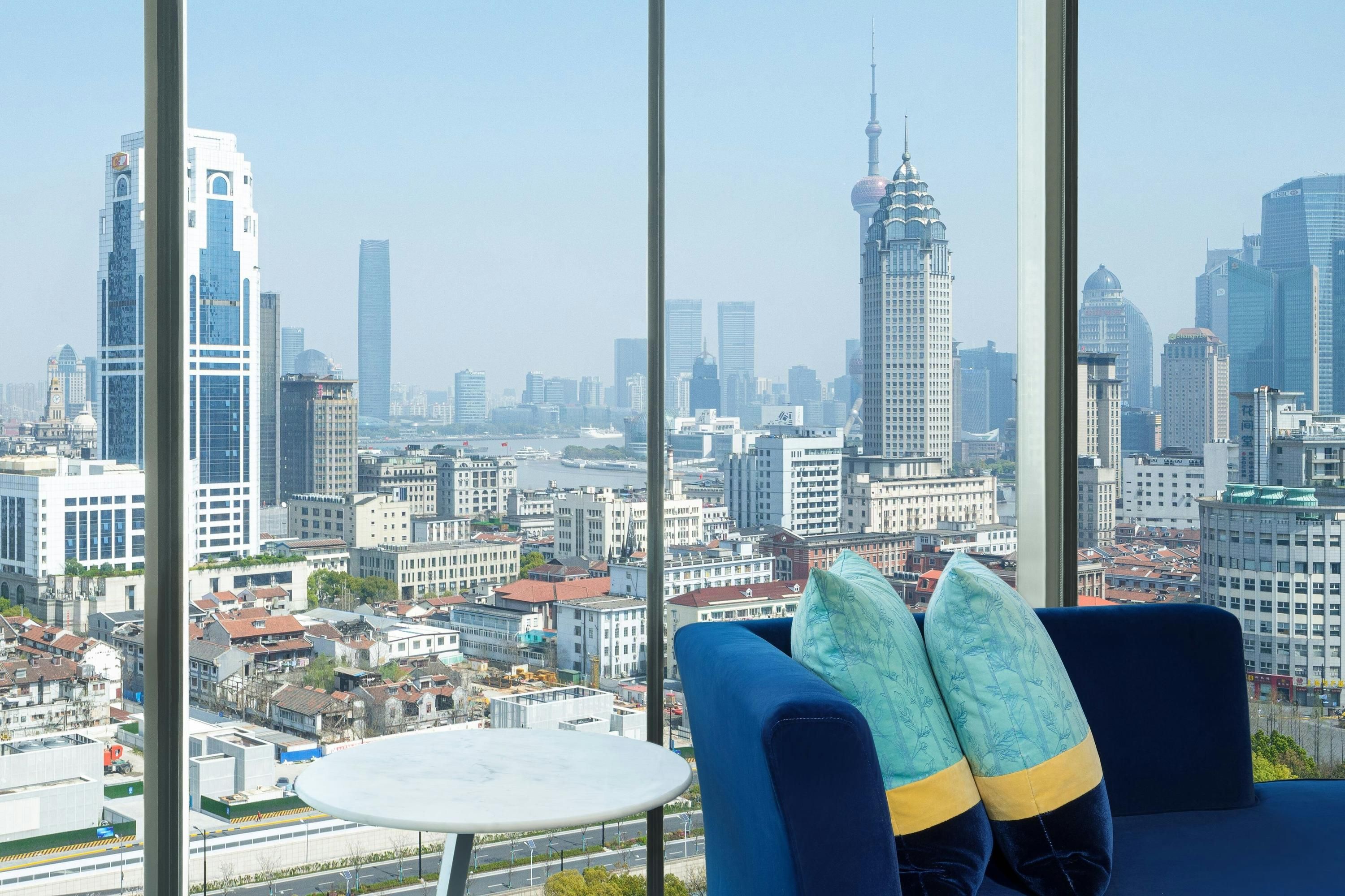 Renaissance Shanghai Yu Garden Hotel in Shanghai, China from £82: Deals,  Reviews, Photos | momondo