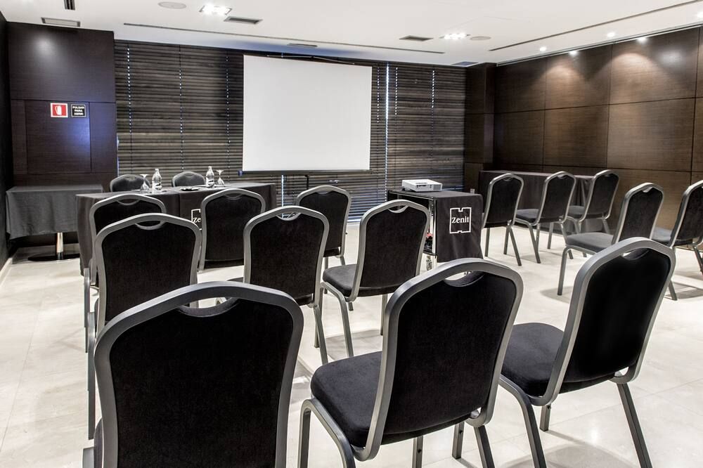 Hotel Zenit Pamplona in Pamplona, Spain from £44: Deals, Reviews