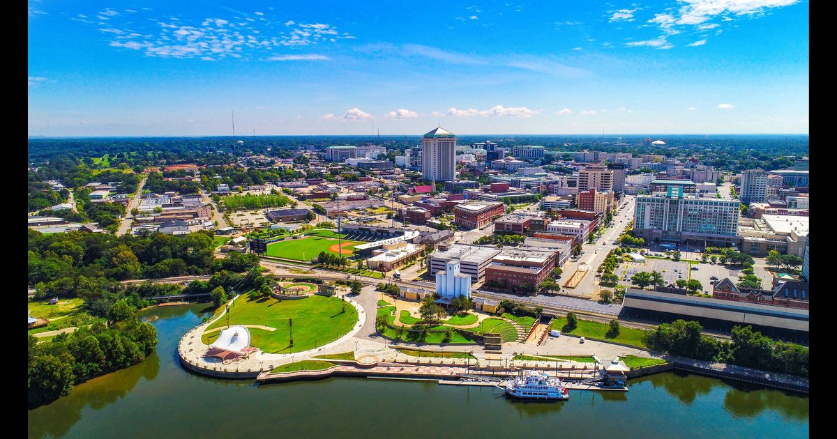 Hire Cars at Montgomery Dannelly Field Airport from £22