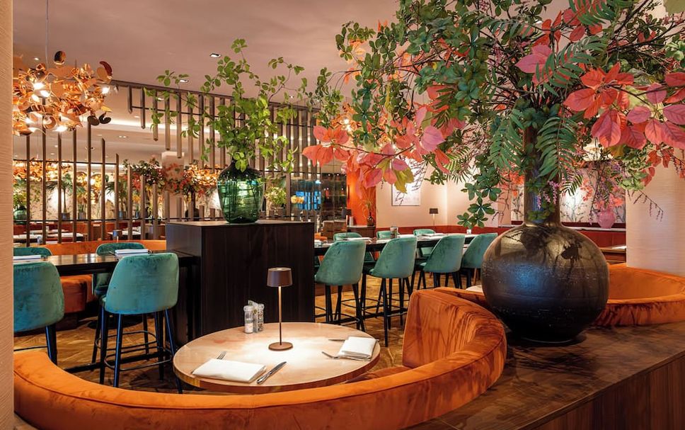Restaurant Photo