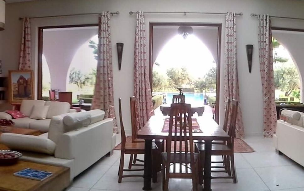 Dining room Photo