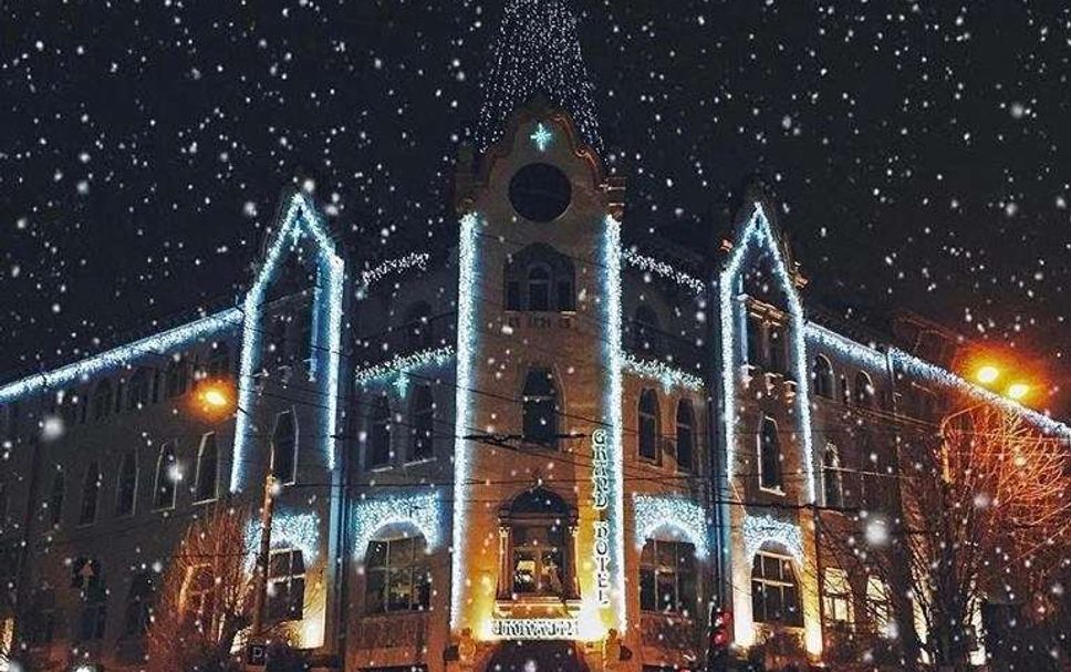 Building Photo