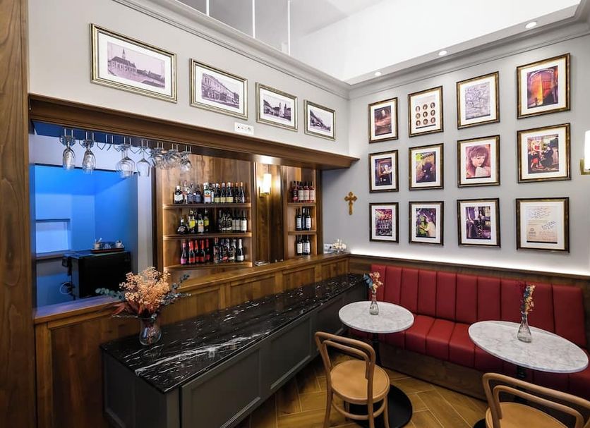 Bar Photo