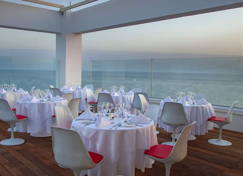 Banquet hall Photo