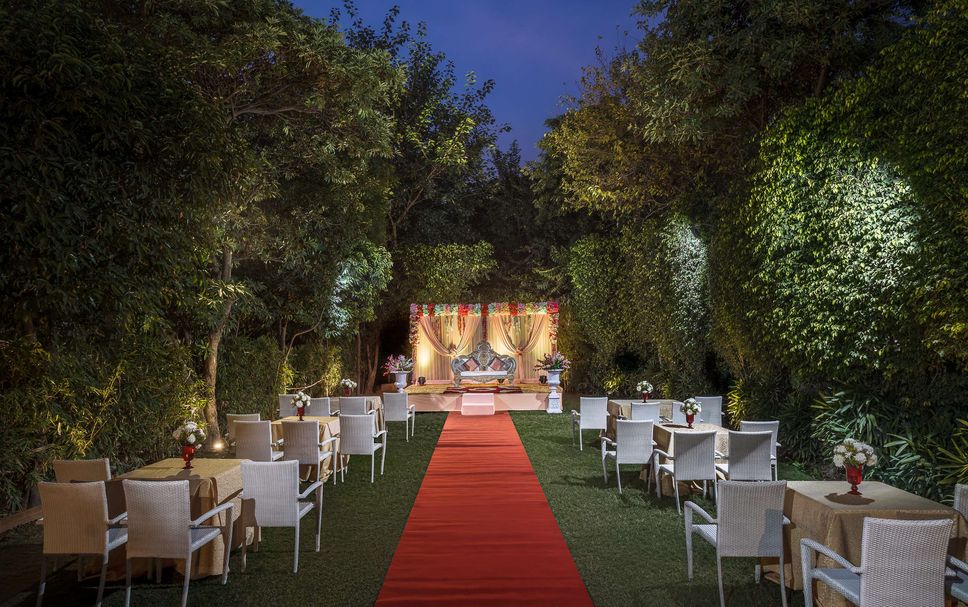 Banquet hall Photo