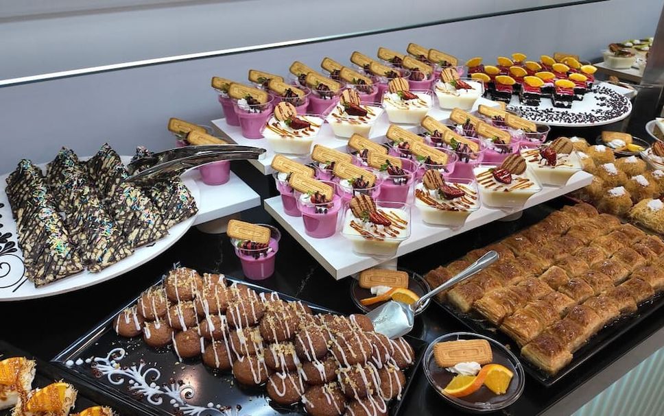 Buffet Photo