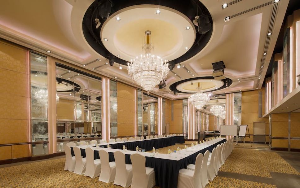 Banquet hall Photo