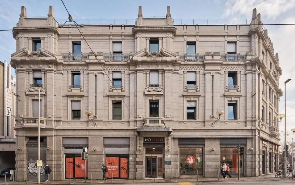 Building Photo
