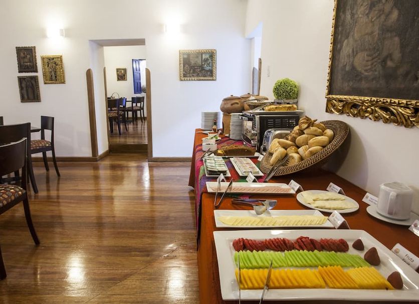 Buffet Photo