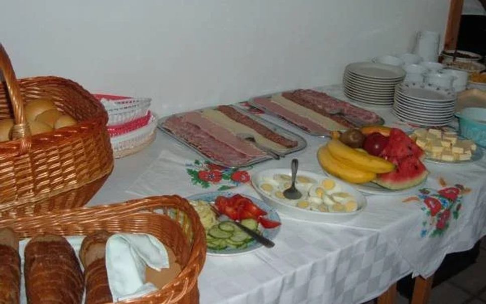 Buffet Photo