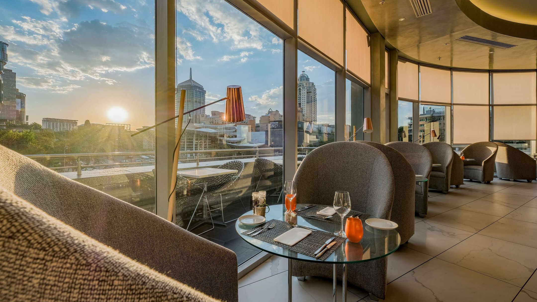 Radisson Blu Gautrain Hotel, Sandton Johannesburg in Johannesburg