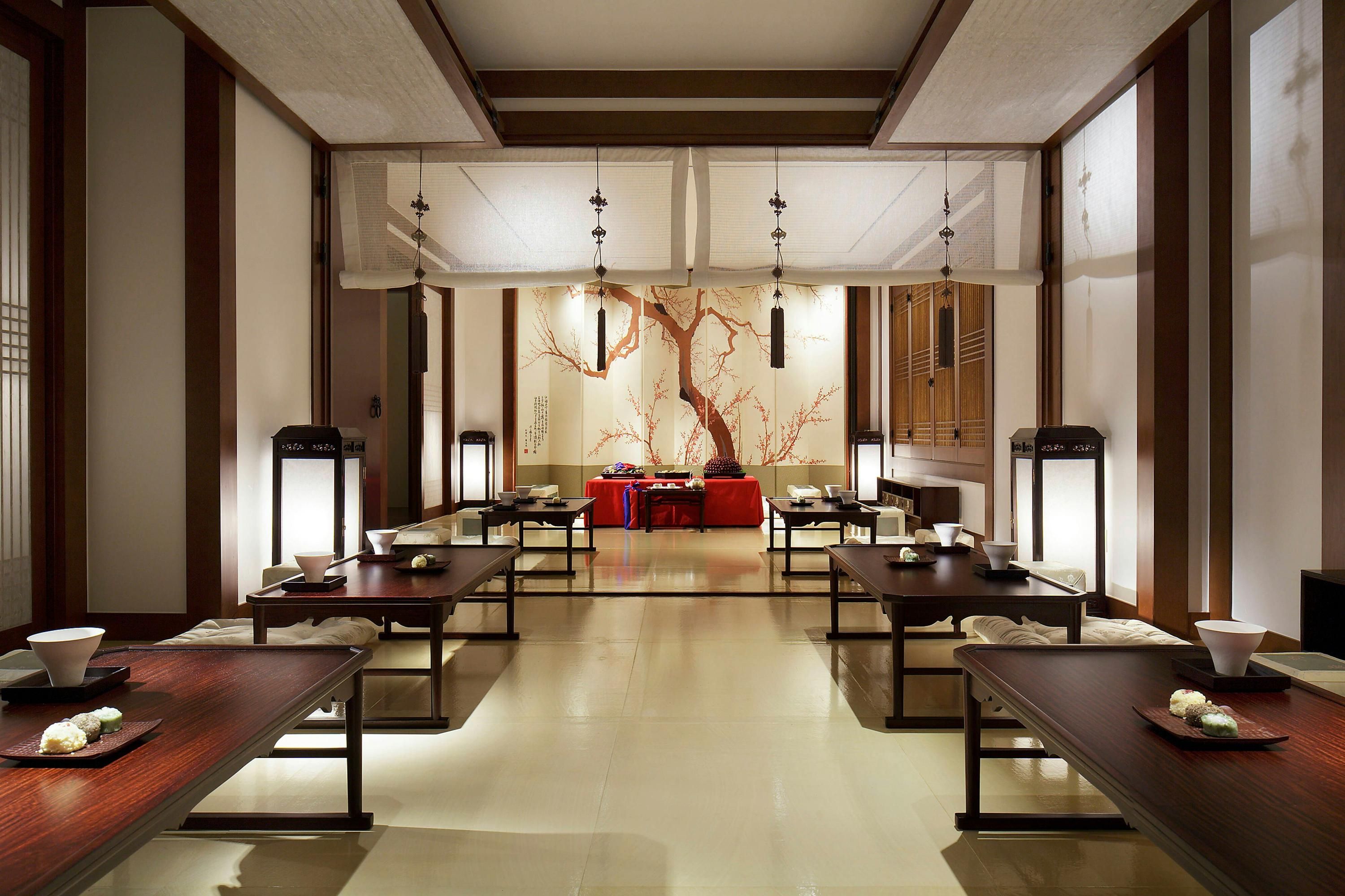 Banquet hall