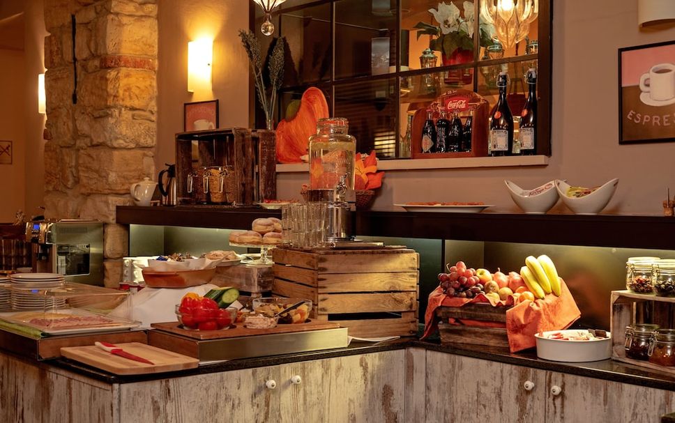 Buffet Photo
