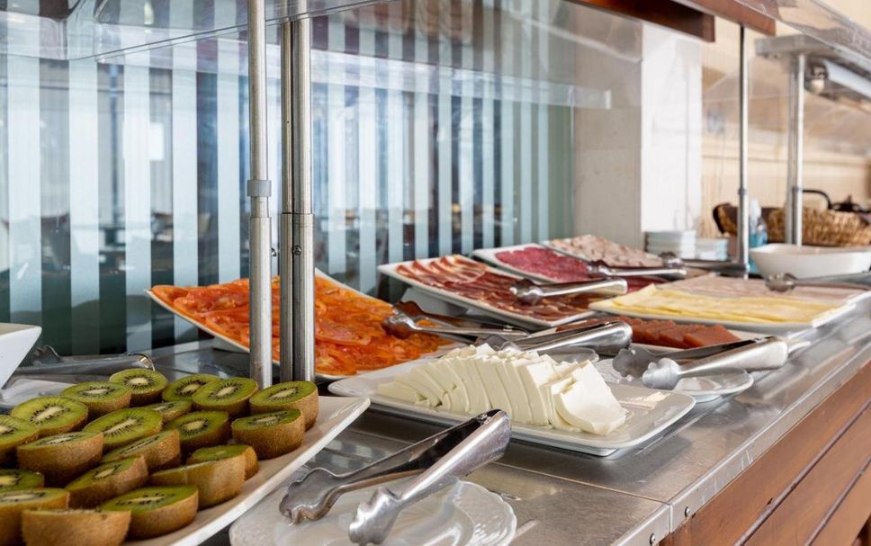 Buffet Photo