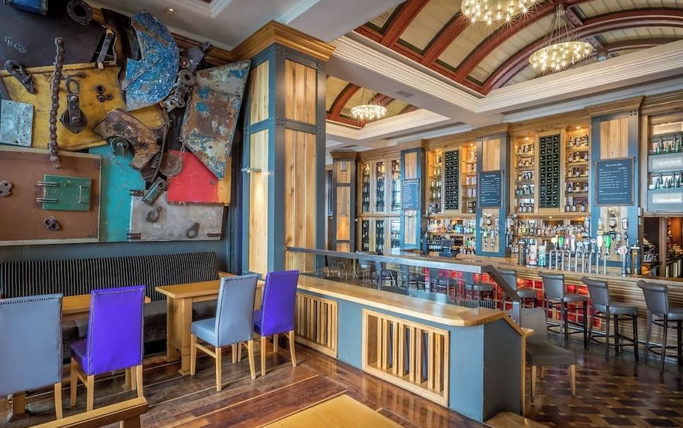Bar Photo