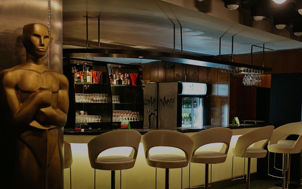 Bar Photo