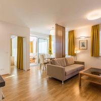 Vienna Grand Apartments City