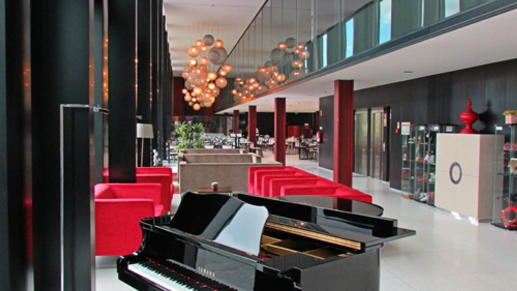 Axis Viana Business & Spa Hotel in Viana do Castelo, Portugal from £55